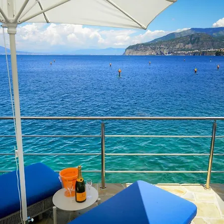 - Del Mare Sorrento