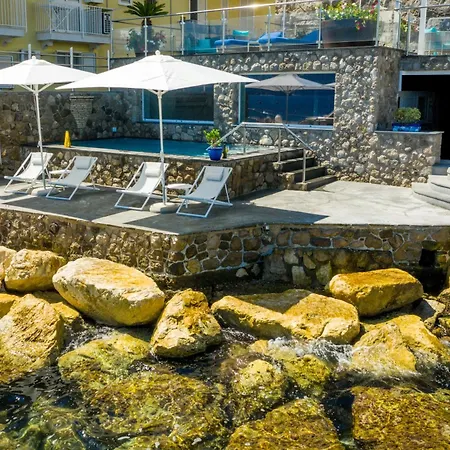 - Del Mare Villa